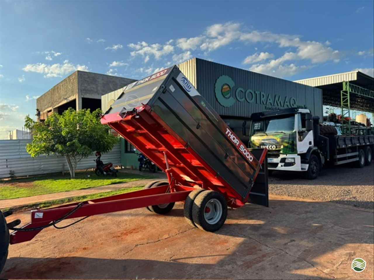 IMPLEMENTOS AGRICOLAS CARRETA AGRÍCOLA CARRETA BASCULANTE Cotramaq Tratores GOIOERE PARANÁ PR